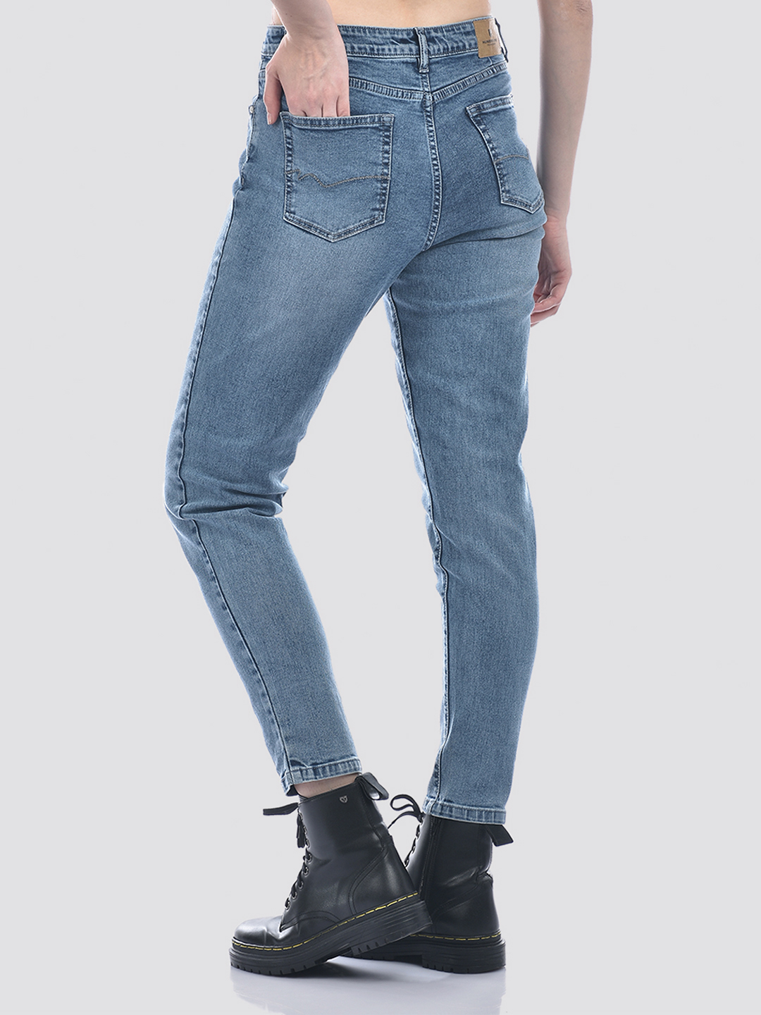Numero Uno Women Tapered Fit Jeans With Utility Back Pockets